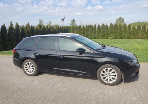 Seat Leon cena 49900 przebieg: 193000, rok produkcji 2016 z Tarczyn małe 379